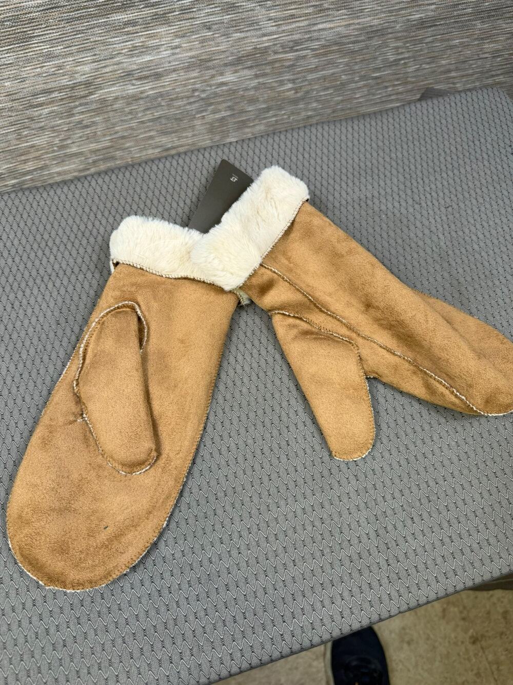 Hot Paws Mittens Womens Size L/XL Brown Faux Fur Lined Insulated Winter Gloves